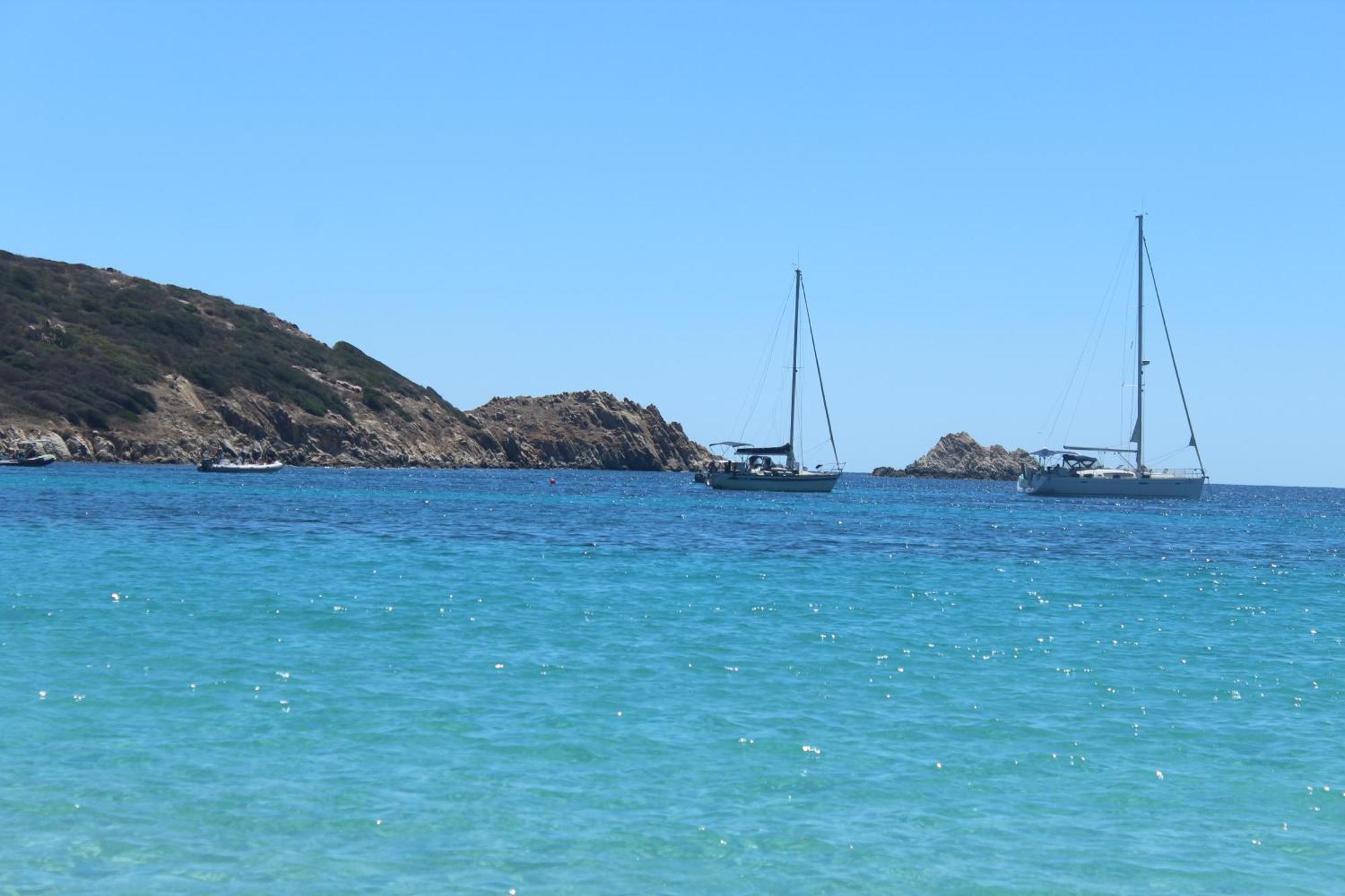 Los Flamingos Bed and Breakfast La Maddalena  Buitenkant foto