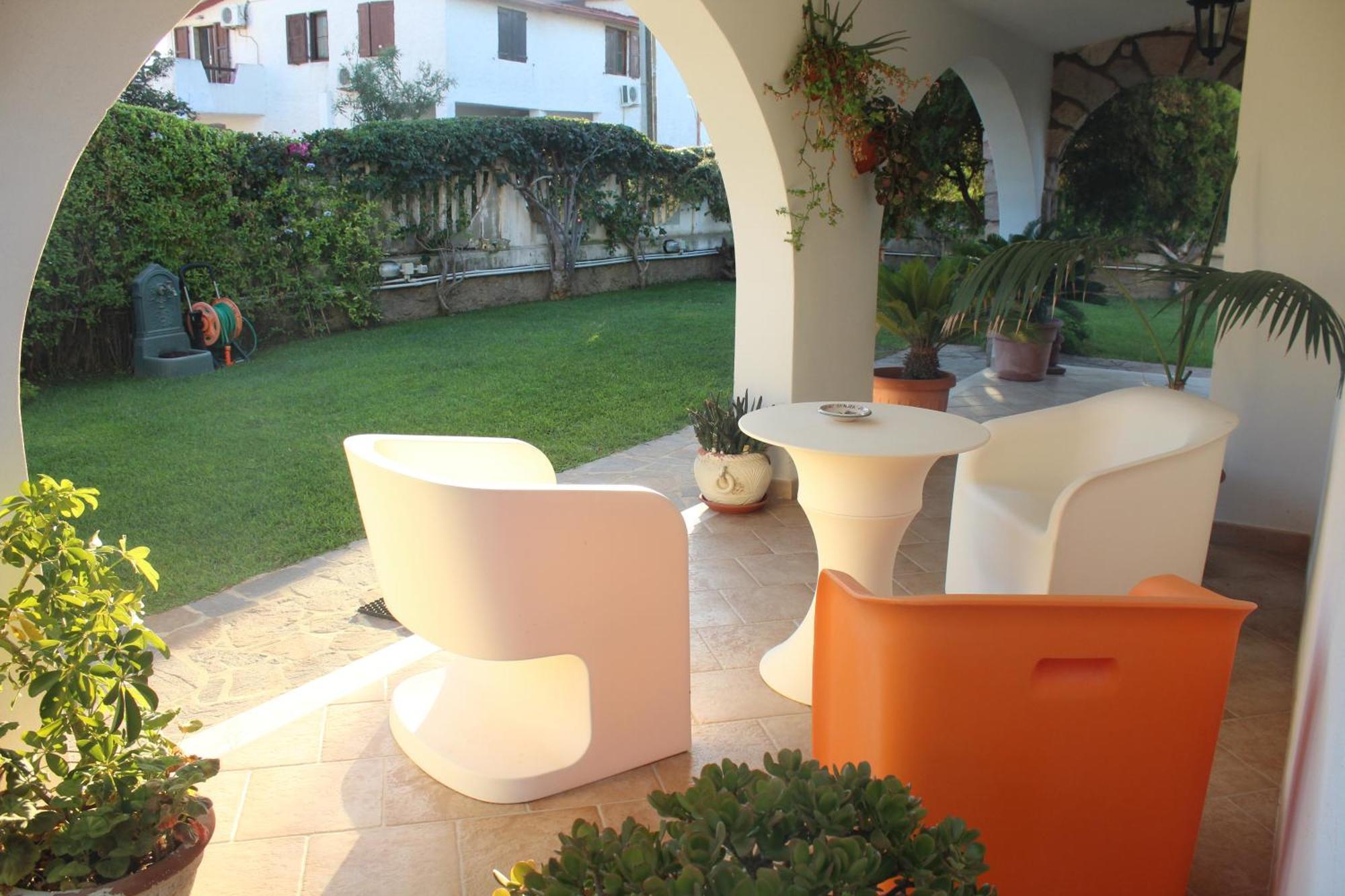 Los Flamingos Bed and Breakfast La Maddalena  Buitenkant foto