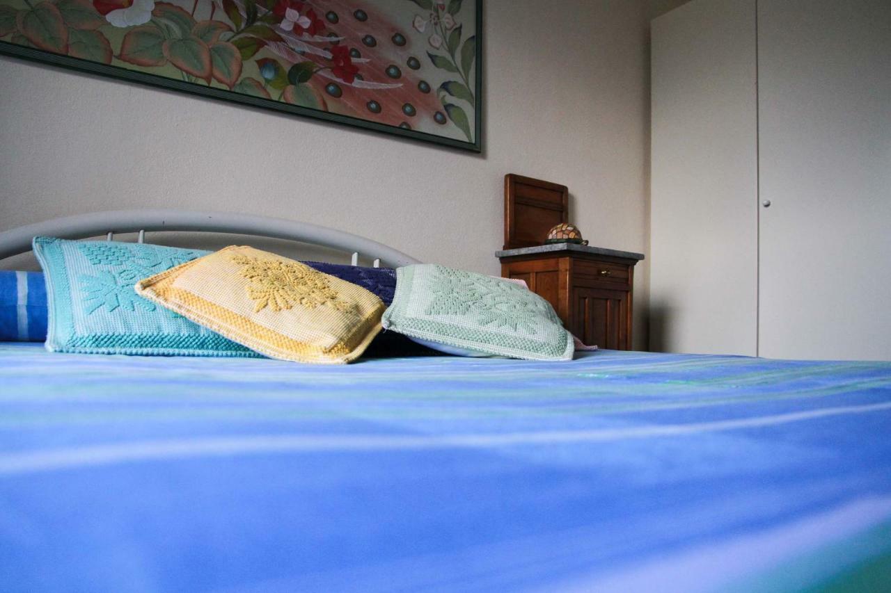 Los Flamingos Bed and Breakfast La Maddalena  Buitenkant foto