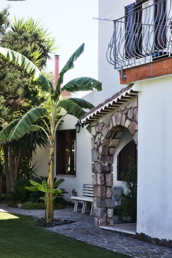 Los Flamingos Bed and Breakfast La Maddalena  Buitenkant foto
