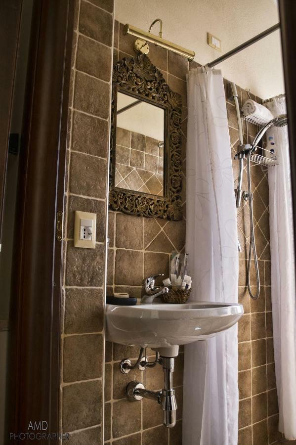 Los Flamingos Bed and Breakfast La Maddalena  Buitenkant foto